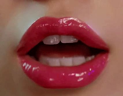 breathtaking close up blowjob with pulsating cum in mouth